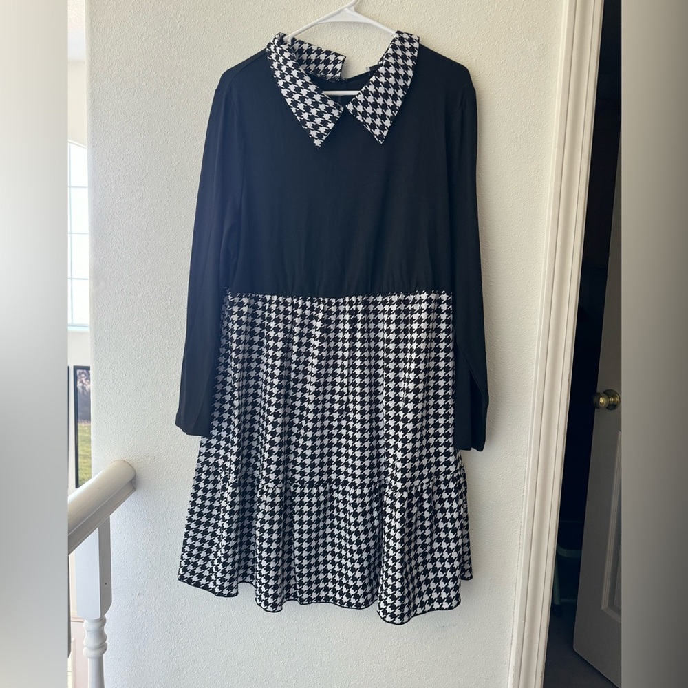 Black and white dress!!